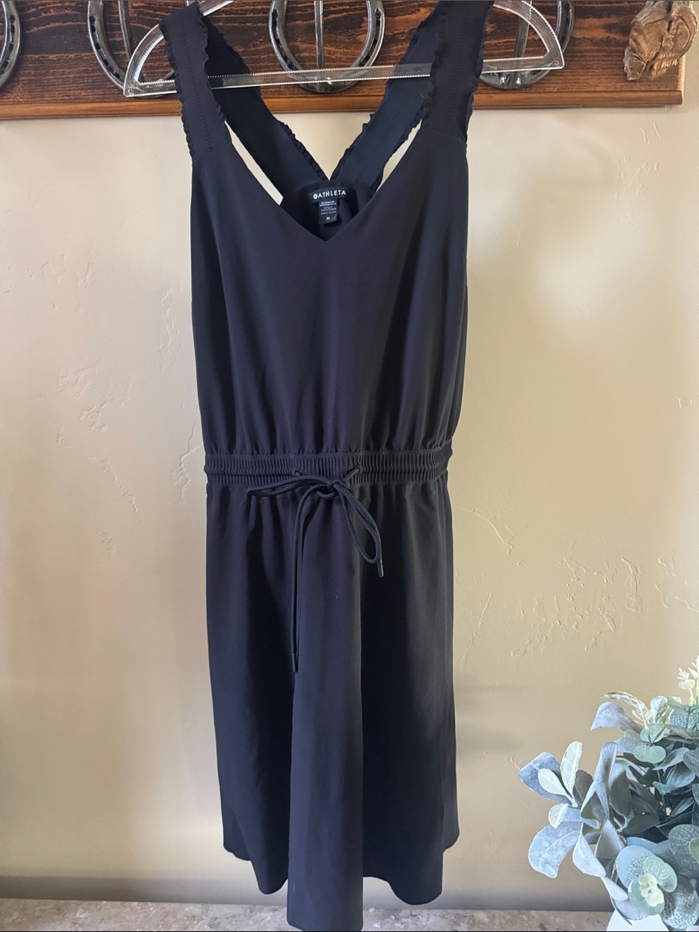 Athleta Black Sleeveless Midi Drawstring Waist Dress